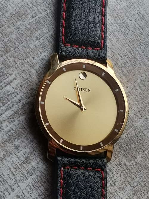 CITIZEN MENS GOLD PLATED WATCH WITH HUGE 42MM DIAL IN EXCELLENT WORKING CONDITION