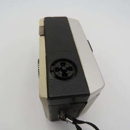 VINTAGE KODAK INSTAMATIC 104 CAMERA IN ORIGINAL BOX