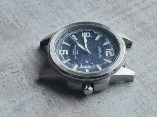 HALLMARK MENS QUARTZ WATCH IN EXCELLENT WORKING CONDITION - NO STRAP