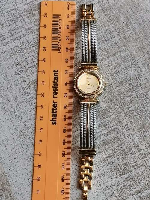 LADIES GOLD PLATED LANCO WATCH WITH CABLE STRAP IN EXCELLENT WORKING CONDITION VALUED @ R1200
