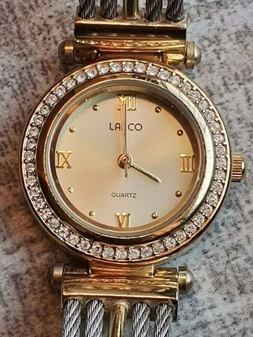LADIES GOLD PLATED LANCO WATCH WITH CABLE STRAP IN EXCELLENT WORKING CONDITION VALUED @ R1200