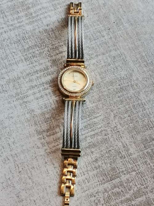 LADIES GOLD PLATED LANCO WATCH WITH CABLE STRAP IN EXCELLENT WORKING CONDITION VALUED @ R1200