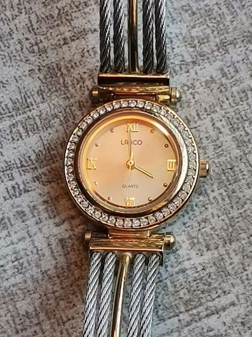 LADIES GOLD PLATED LANCO WATCH WITH CABLE STRAP IN EXCELLENT WORKING CONDITION VALUED @ R1200