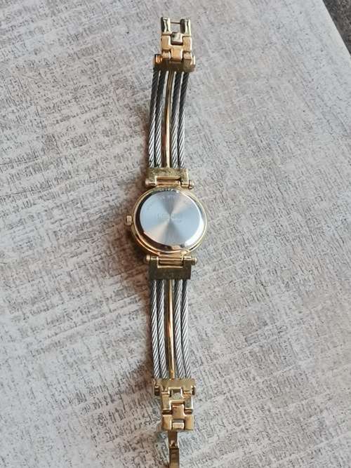 LADIES GOLD PLATED LANCO WATCH WITH CABLE STRAP IN EXCELLENT WORKING CONDITION VALUED @ R1200