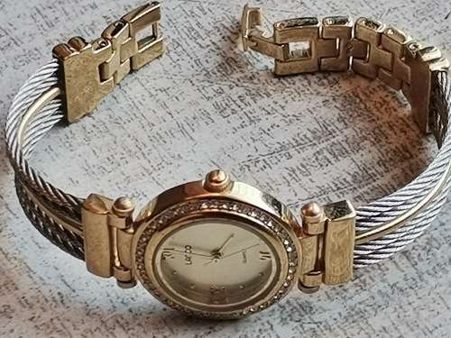 LADIES GOLD PLATED LANCO WATCH WITH CABLE STRAP IN EXCELLENT WORKING CONDITION VALUED @ R1200