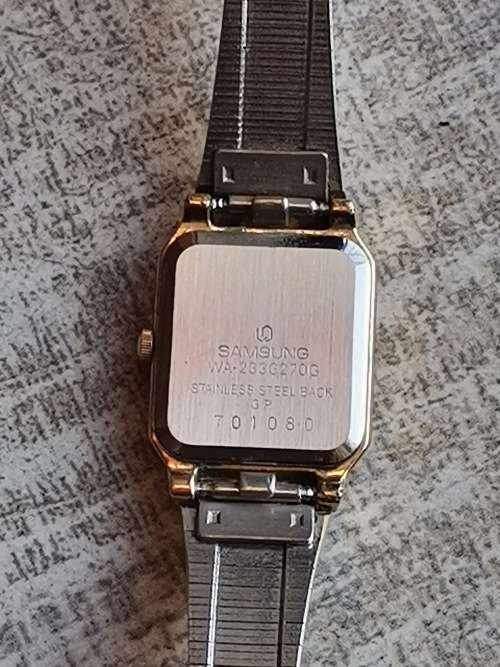 SAMSUNG GOLD PLATED SWISS WATCH IN EXCELLENT WORKING CONDITION