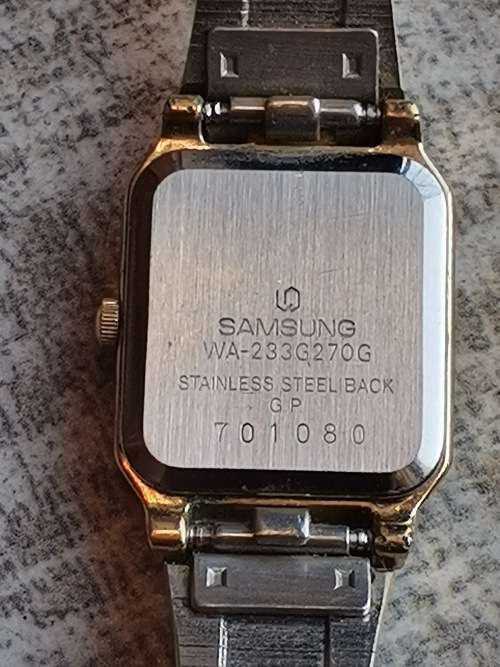 SAMSUNG GOLD PLATED SWISS WATCH IN EXCELLENT WORKING CONDITION