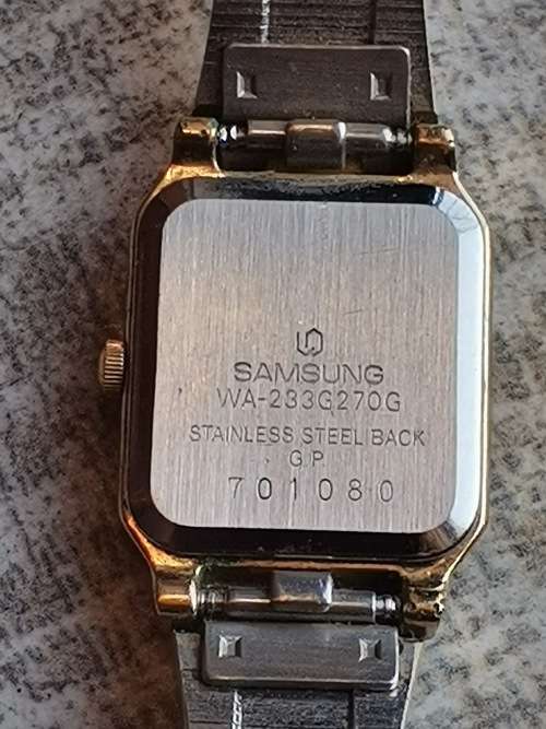 SAMSUNG GOLD PLATED SWISS WATCH IN EXCELLENT WORKING CONDITION