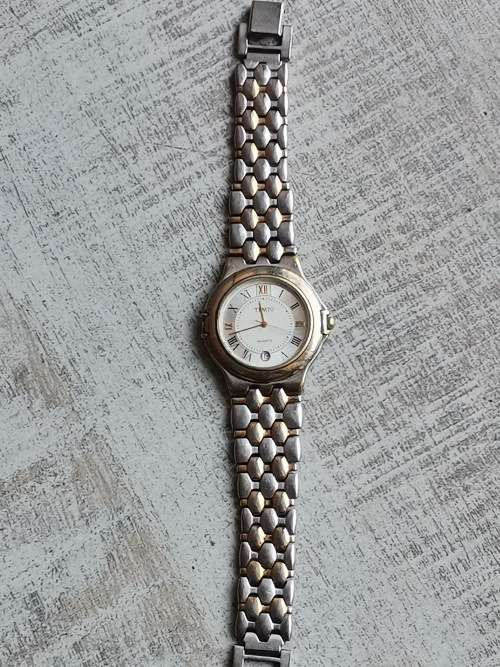 MENS TEMPO GOLD PLATED WATCH IN EXCELLENT WORKING CONDITION