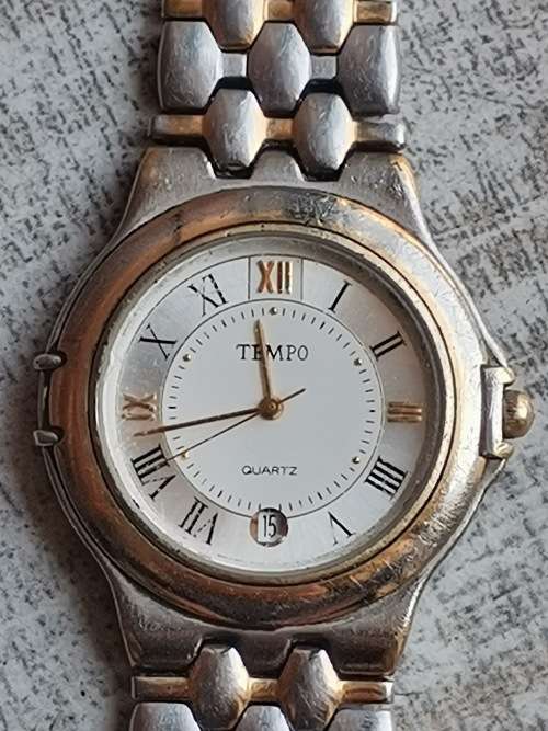 MENS TEMPO GOLD PLATED WATCH IN EXCELLENT WORKING CONDITION