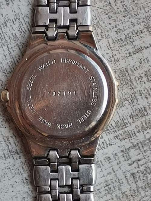 MENS TEMPO GOLD PLATED WATCH IN EXCELLENT WORKING CONDITION