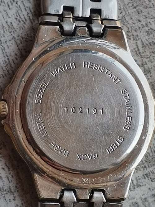 MENS TEMPO GOLD PLATED WATCH IN EXCELLENT WORKING CONDITION