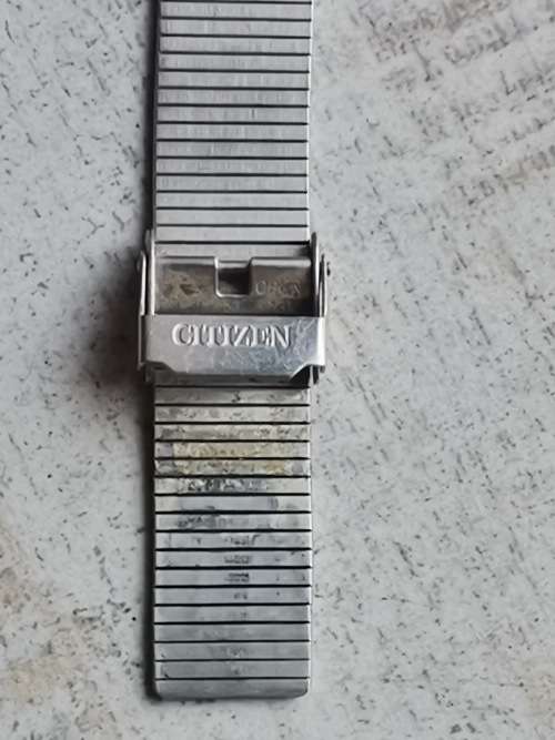 VINTAGE CITIZEN MENS WATCH WITH DAY/DATE FUNCTION IN EXCELLENT WORKING CONDITION