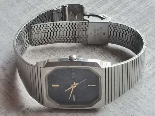 VINTAGE CITIZEN MENS WATCH WITH DAY/DATE FUNCTION IN EXCELLENT WORKING CONDITION