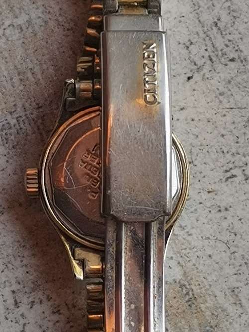 VINTAGE LADIES CITIZEN MECHANICAL WATCH IN GOOD WORKING CONDITION