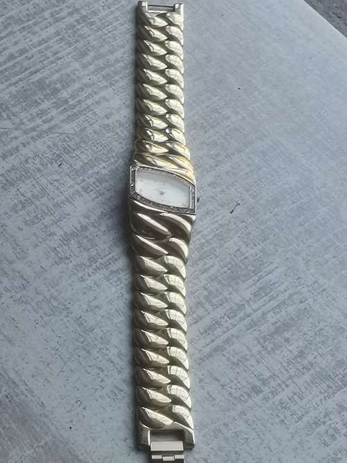 LADIES GOLD PLATED HALLMARK WATCH IN EXCELLENT CONDITION