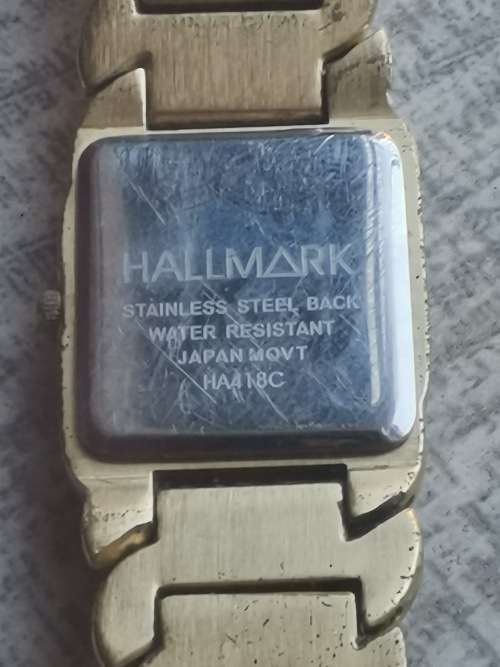 LADIES GOLD PLATED HALLMARK WATCH IN EXCELLENT CONDITION
