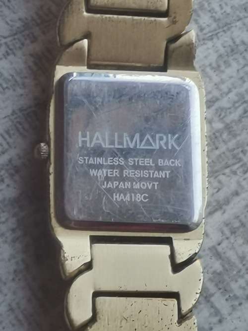 LADIES GOLD PLATED HALLMARK WATCH IN EXCELLENT CONDITION