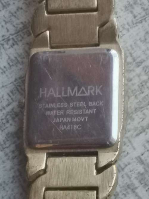 LADIES GOLD PLATED HALLMARK WATCH IN EXCELLENT CONDITION