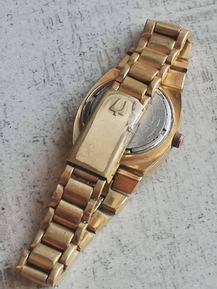 VINTAGE BULOVA ACCUTRON LADIES GOLD PLATED WATCH IN EXCELLENT WORKING CONDITION