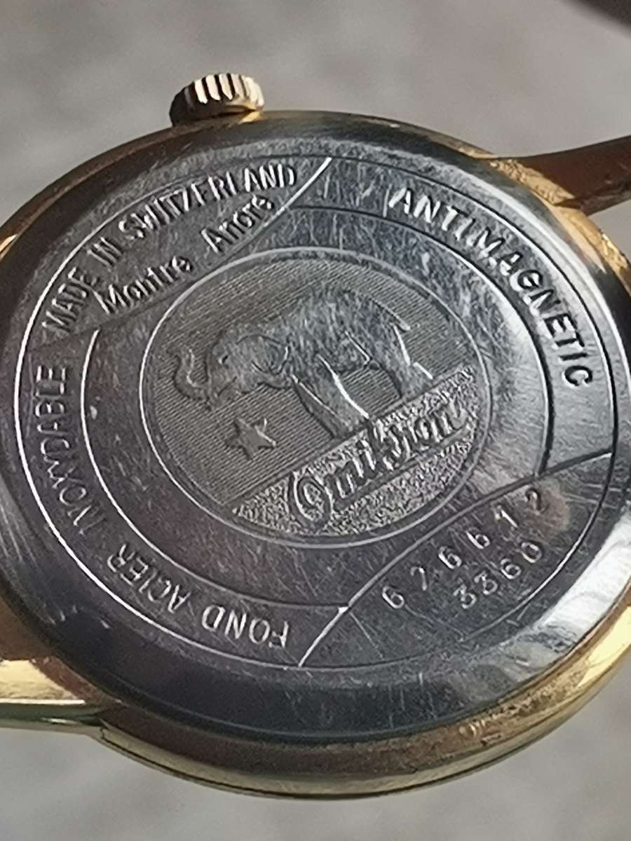 VINTAGE OMIKRON SWISS 21 RUBIS MENS WATCH IN EXCELLENT WORKING CONDITION