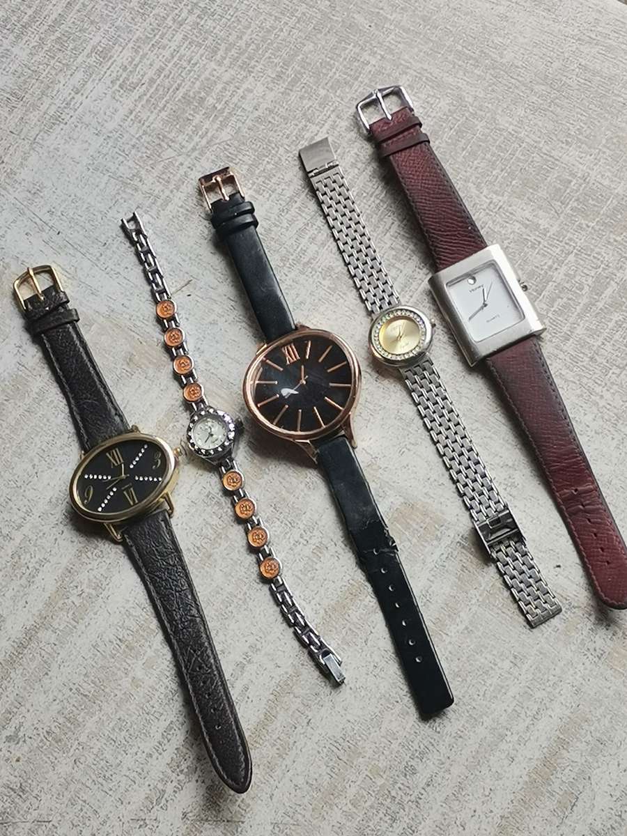 5 x LADIES QUARTZ WATCHES ALL IN GOOD WORKING CONDITION