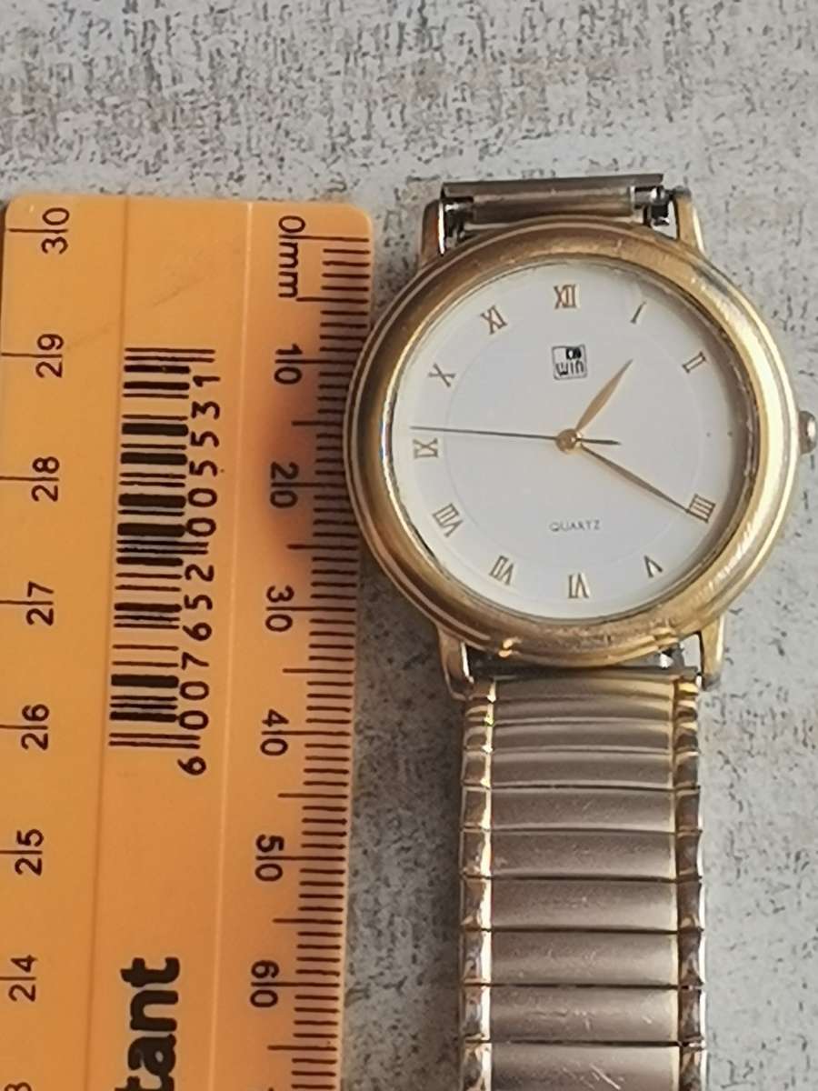WIN MENS GOLD PLATED WATCH IN EXCELLENT WORKING CONDITION