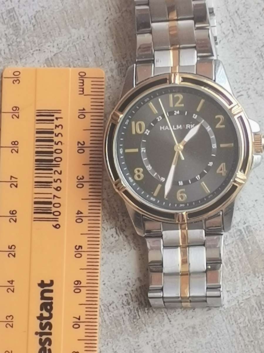 MENS STUNNING HALLMARK 2 TONE WATCH IN EXCELLENT WORKING CONDITION