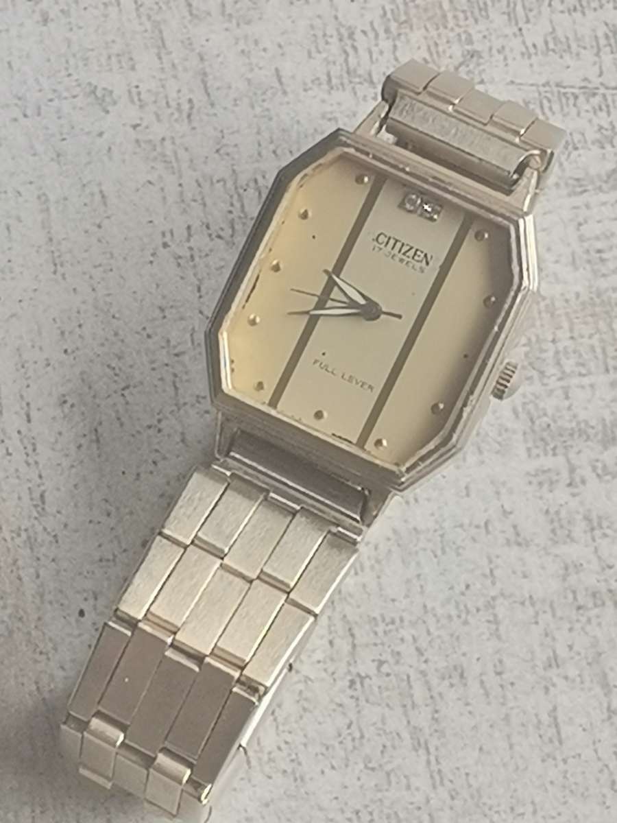 VINTAGE CITIZEN MENS WATCH IN EXCELLENT WORKING CONDITION