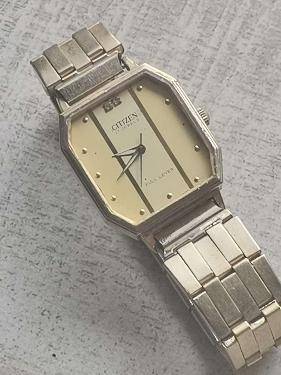 VINTAGE CITIZEN MENS WATCH IN EXCELLENT WORKING CONDITION