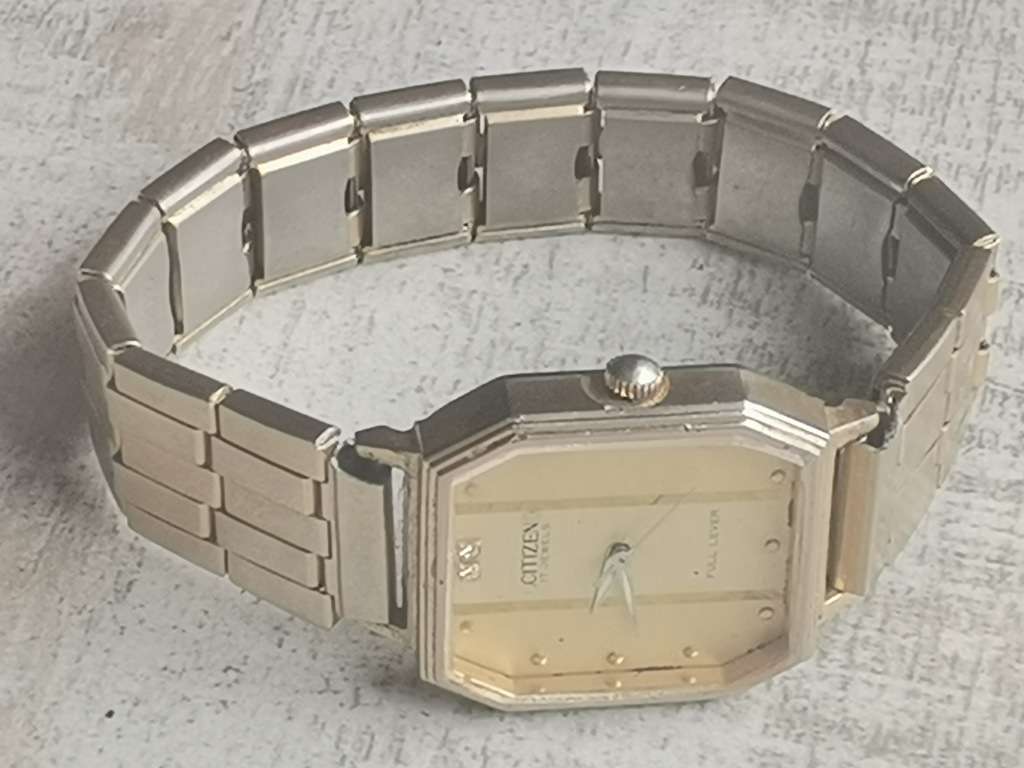 VINTAGE CITIZEN MENS WATCH IN EXCELLENT WORKING CONDITION