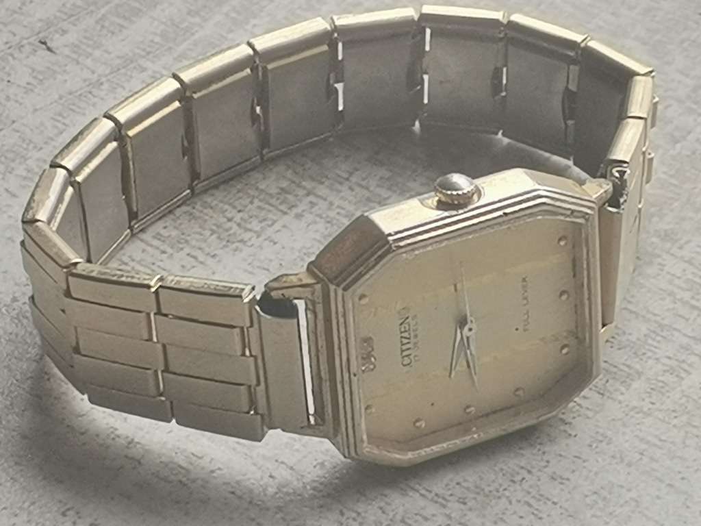 VINTAGE CITIZEN MENS WATCH IN EXCELLENT WORKING CONDITION