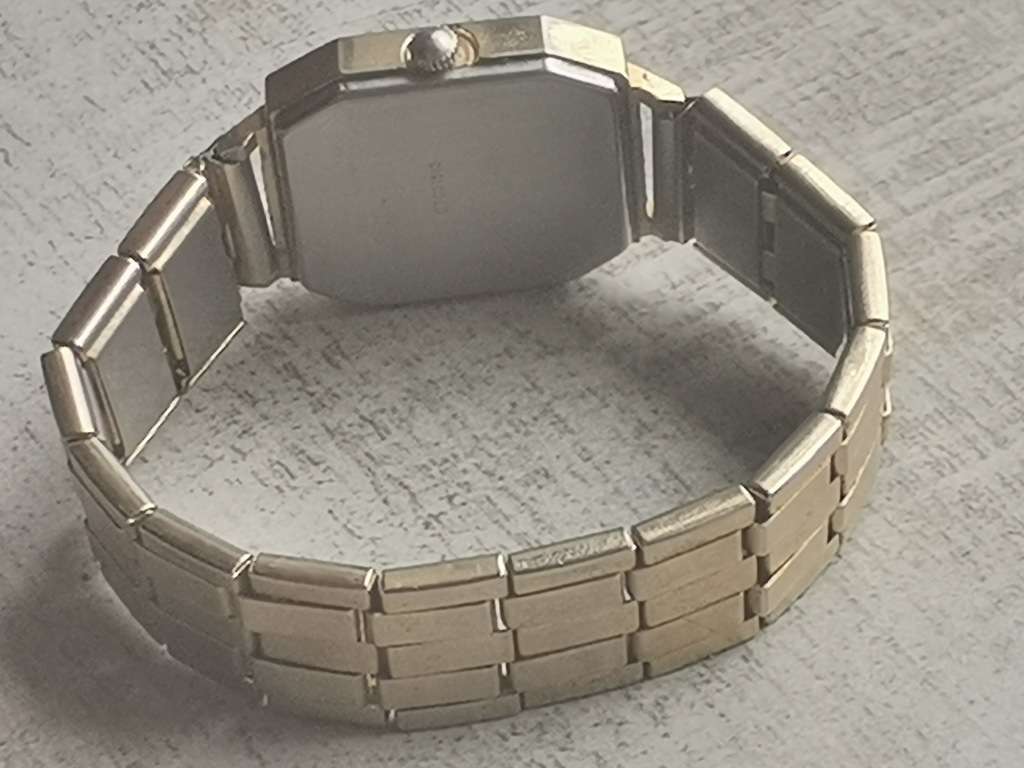 VINTAGE CITIZEN MENS WATCH IN EXCELLENT WORKING CONDITION