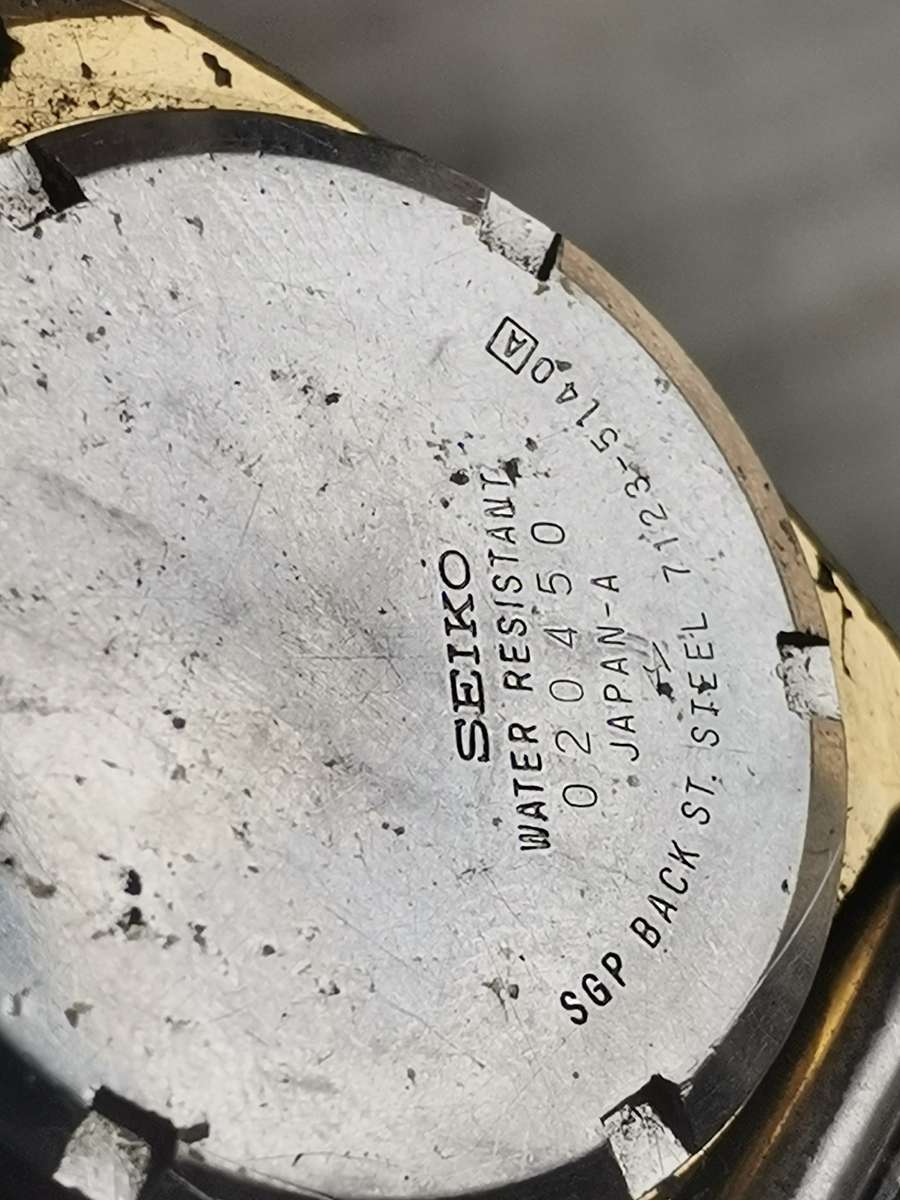 VINTAGE SEIKO MENS WATCH - WORKING BUT SELLING FOR SPARES AS IS