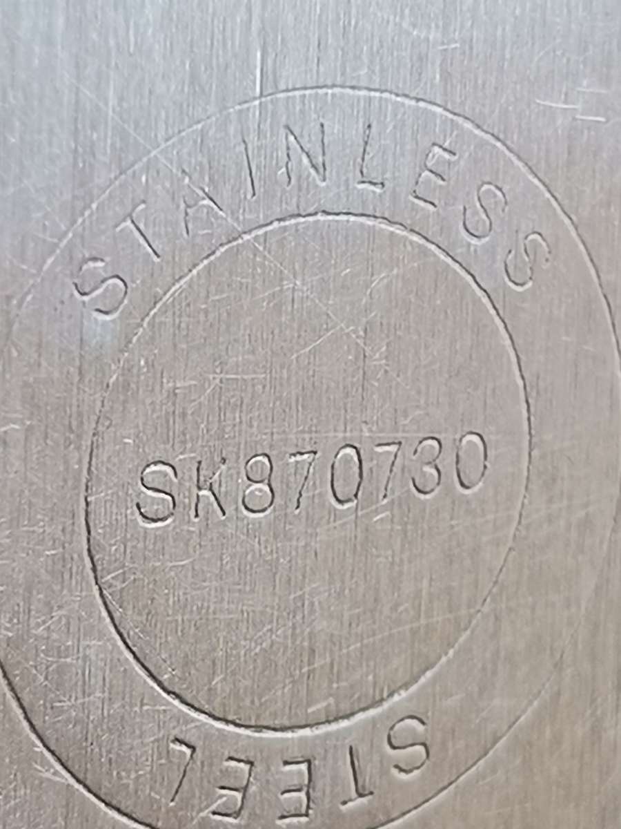 VINTAGE SEIKO MENS 21 JEWELS WATCH - RUNS AND STOPS