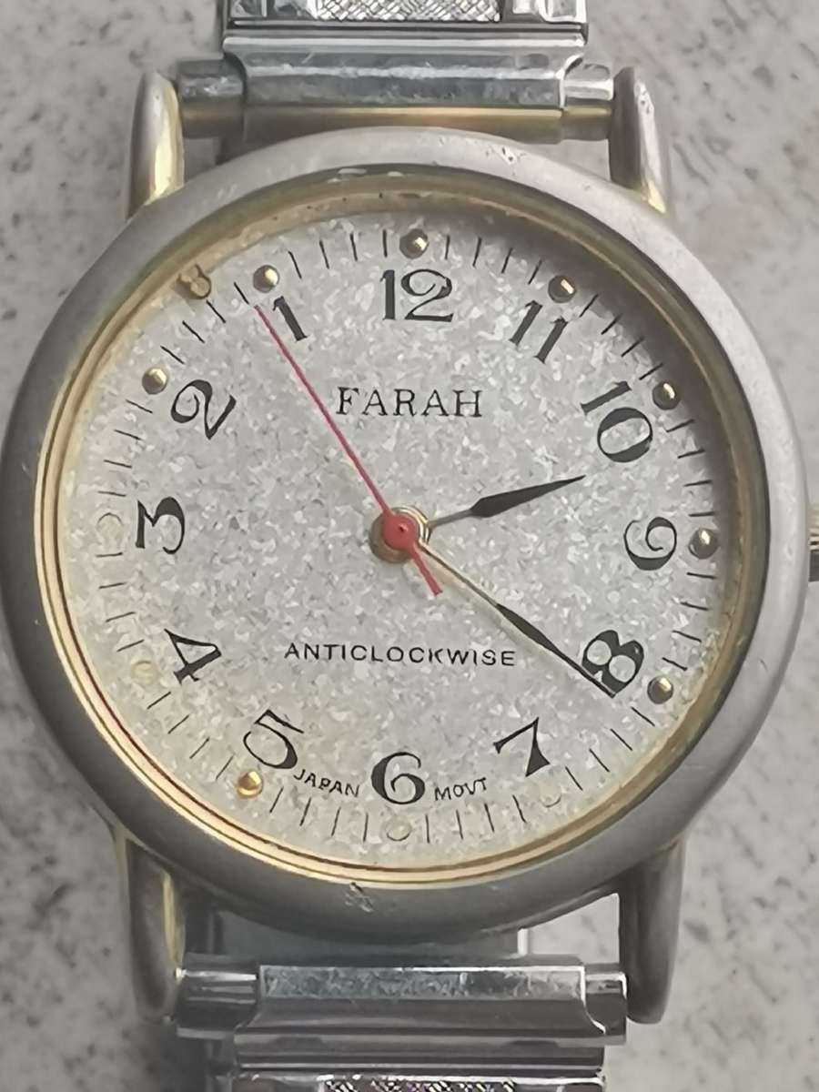 MENS FARAH ANTICLOCKWISE WATCH IN EXCELLENT WORKING CONDITION