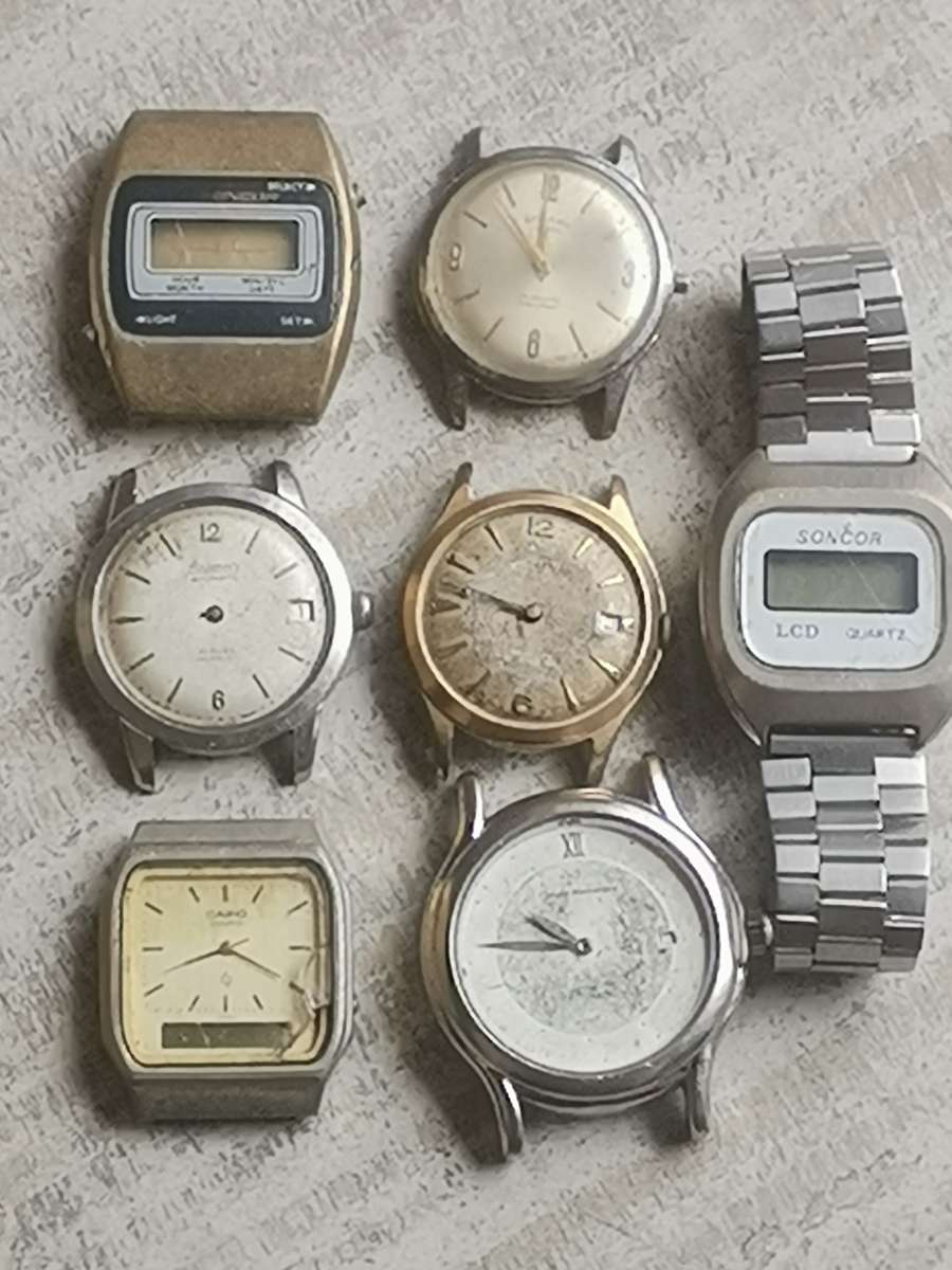 VINTAGE MENS WATCHES - SELLING FOR SPARES OR REPAIRS