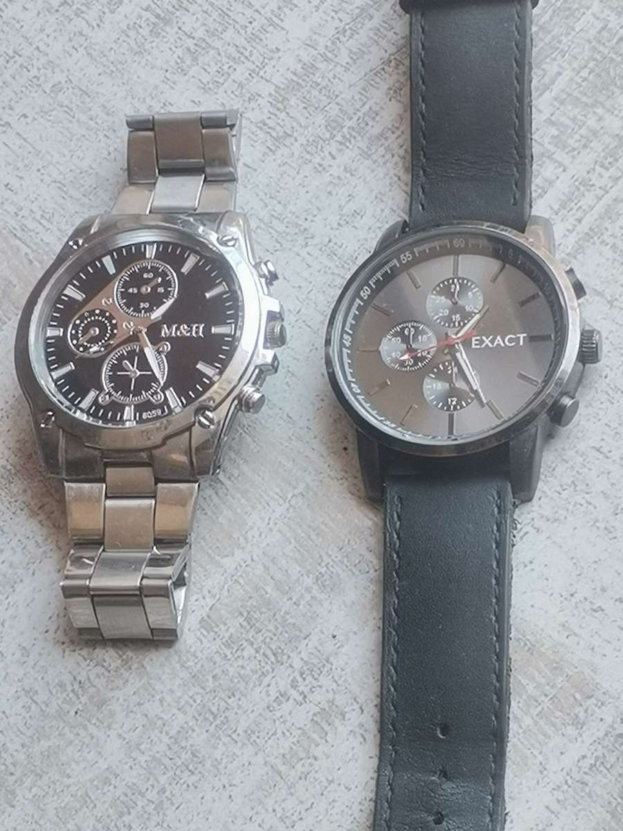 MENS WATCH SET IN EXCELLENT WORKING CONDITION - BIDDING FOR BOTH