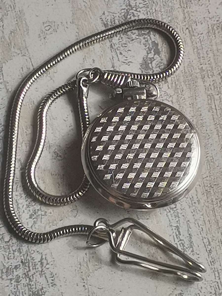 2 x MENS QUARTZ POCKET WATCHES BOTH IN EXCELLENT WORKING CONDITION