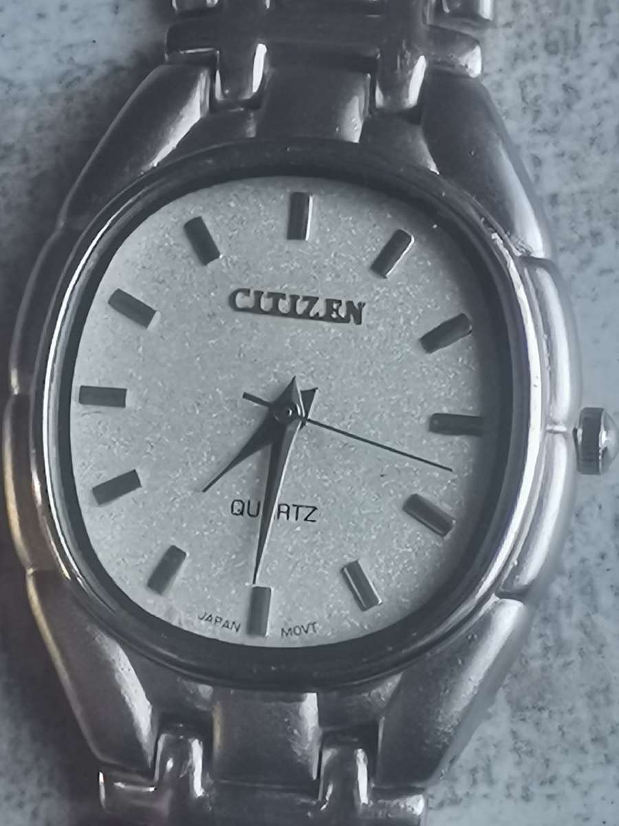 LADIES WATCH COLLECTION ALL IN EXCELLENT WORKING CONDITION - BIDDING FOR ALL 3 WATCHES