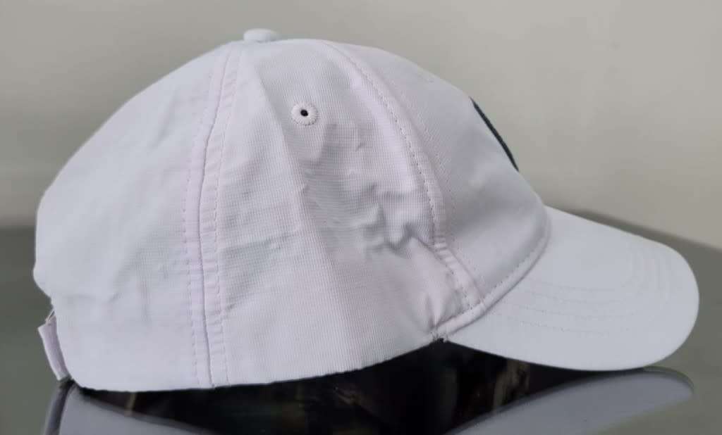MERCEDES BENZ RHODE ISLAND GOLF CAP IN EXCELLENT CONDITION AS GOOD AS NEW