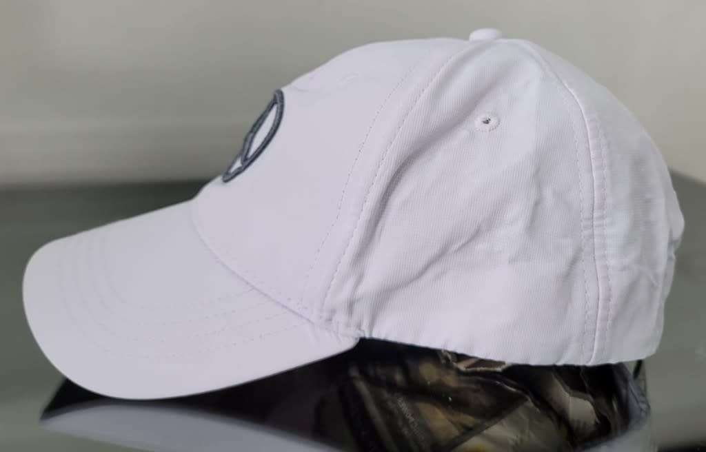 MERCEDES BENZ RHODE ISLAND GOLF CAP IN EXCELLENT CONDITION AS GOOD AS NEW