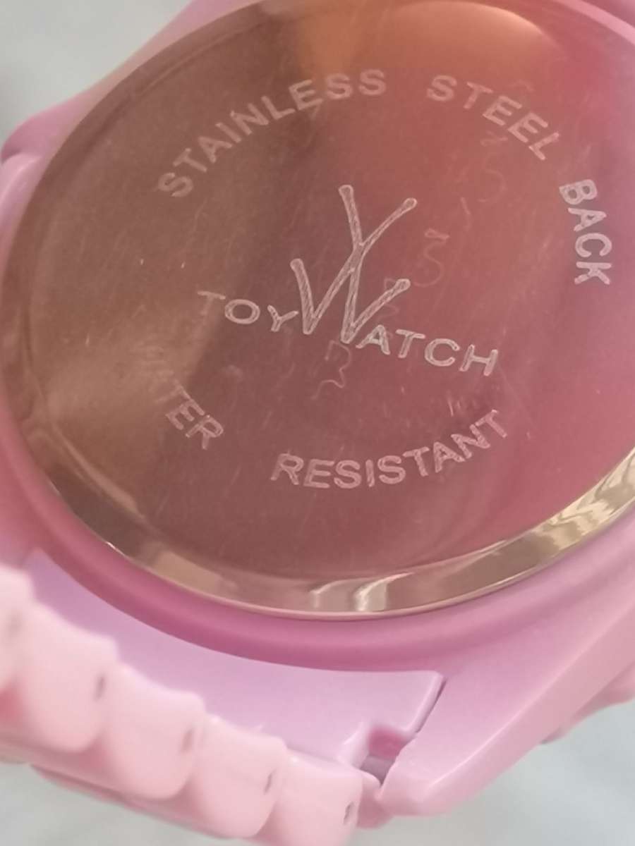 GIRLS PINK TOY WATCH IN EXCELLENT WORKING CONDITION