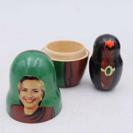 BILL CLINTON AND HIS GIRLS 5 IN 1 NESTING DOLL