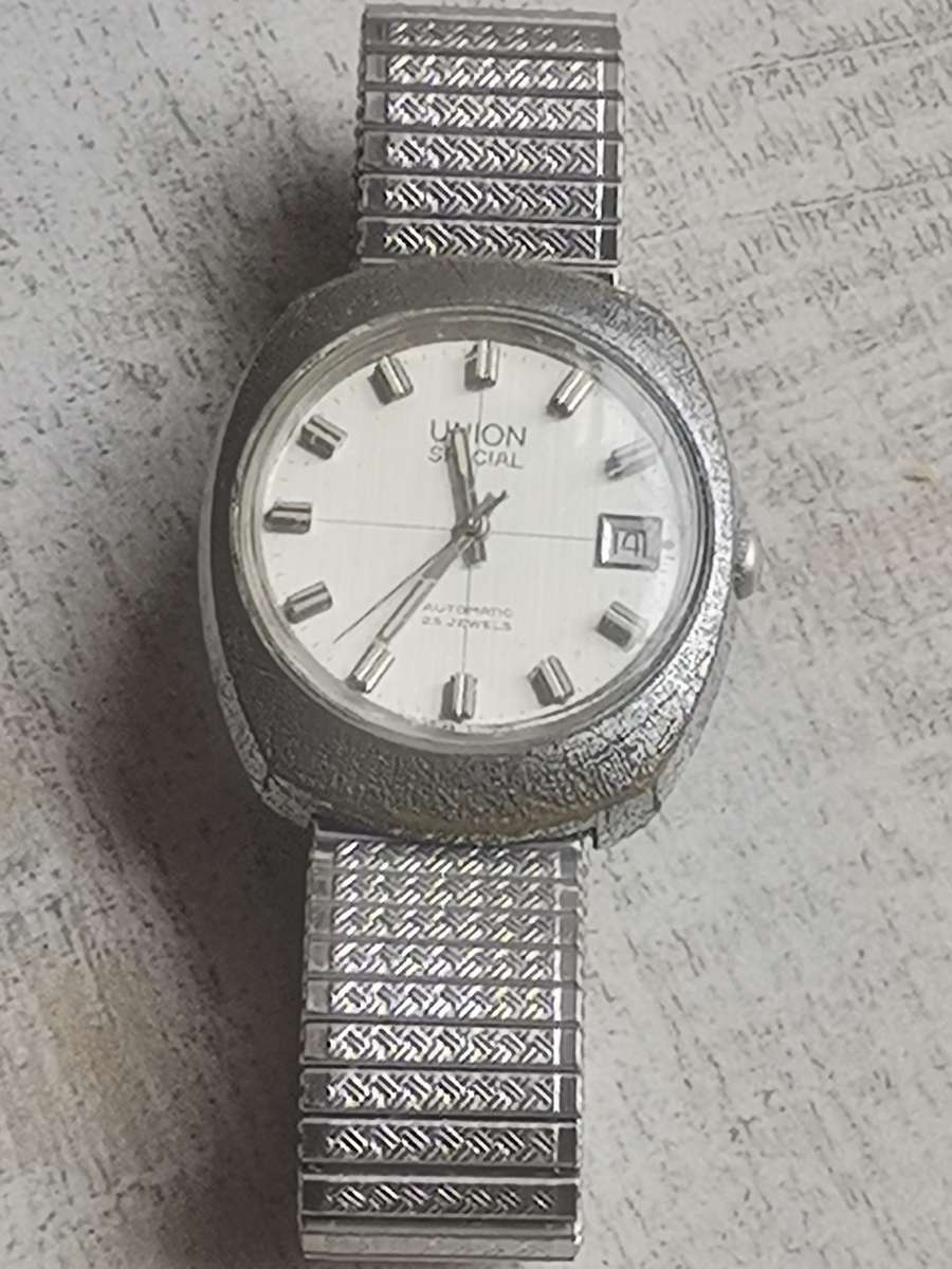VINTAGE MENS SWISS MADE UNION SPECIAL AUTOMATIC WATCH IN EXCELLENT WORKING CONDITION