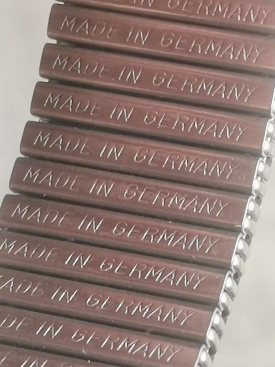 VINTAGE MENS SWISS MADE UNION SPECIAL AUTOMATIC WATCH IN EXCELLENT WORKING CONDITION