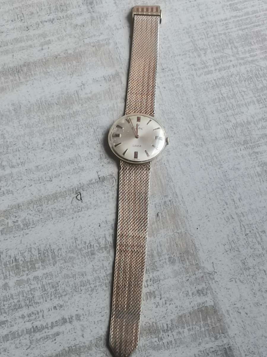 VINTAGE MENS CREATION 17 JEWELS SWISS MADE WATCH IN EXCELLENT WORKING CONDITION