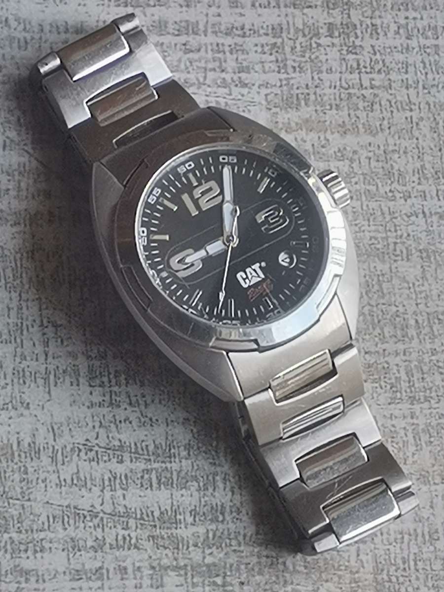 MENS FULL STAINLESS STEEL CATERPILLAR 100M WATCH IN EXCELLENT WORKING CONDITION
