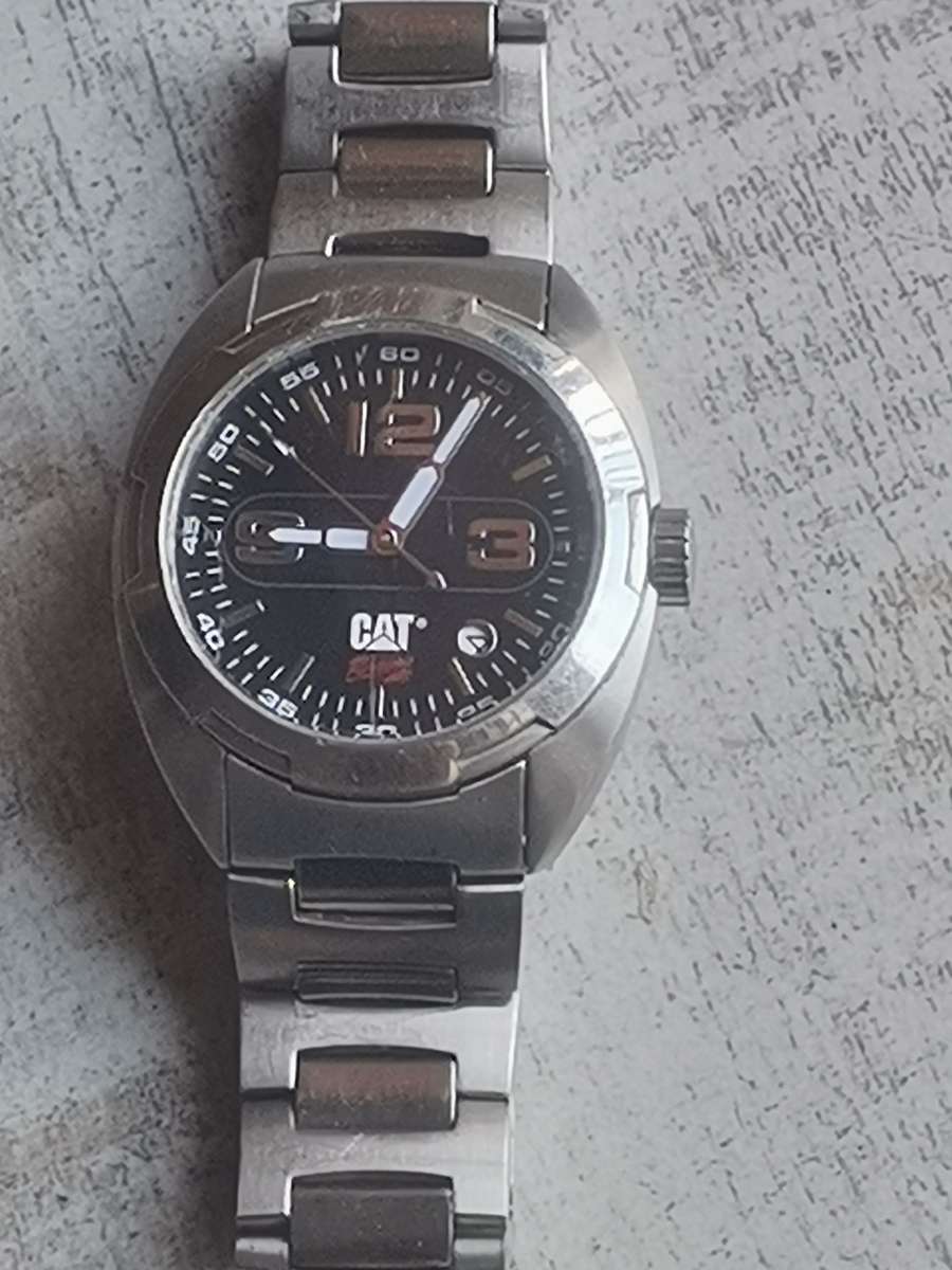 MENS FULL STAINLESS STEEL CATERPILLAR 100M WATCH IN EXCELLENT WORKING CONDITION