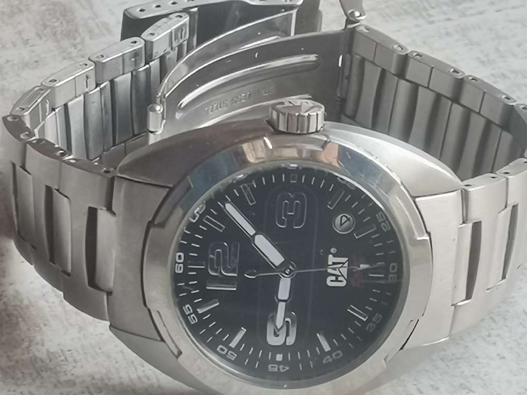 MENS FULL STAINLESS STEEL CATERPILLAR 100M WATCH IN EXCELLENT WORKING CONDITION